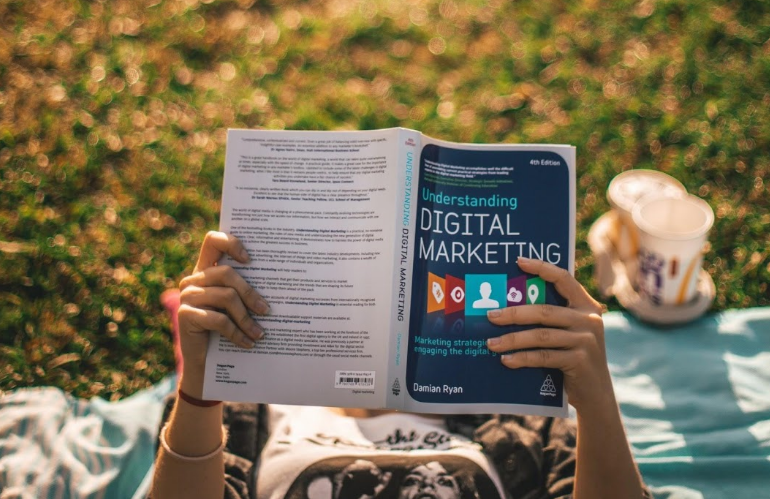 Old School Marketing 101: 7 Tips for Successful In-Person Marketing