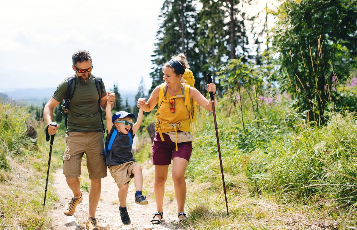 Keeping Young Children Safe During a Hike