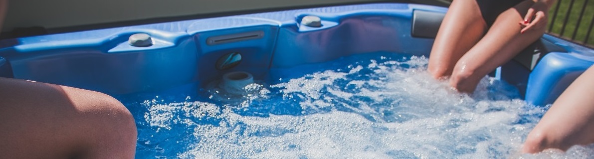 Should You Use a Hot Tub While Pregnant?