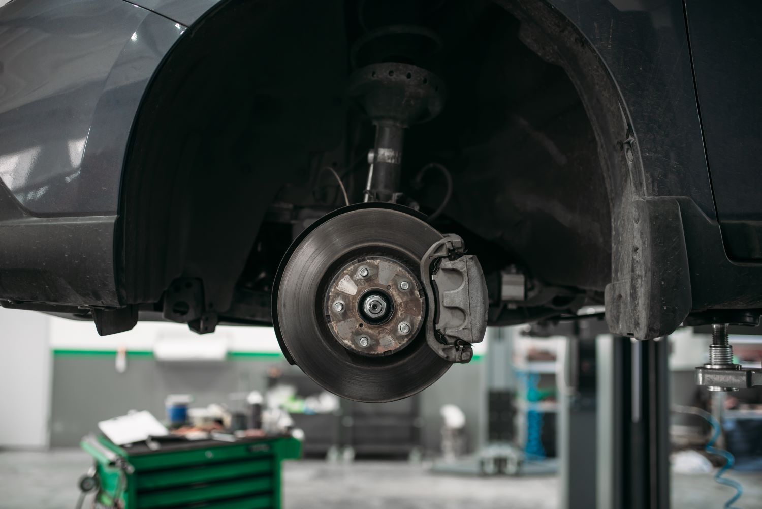 Common Brake Problems and When to Seek Professional Auto Repair