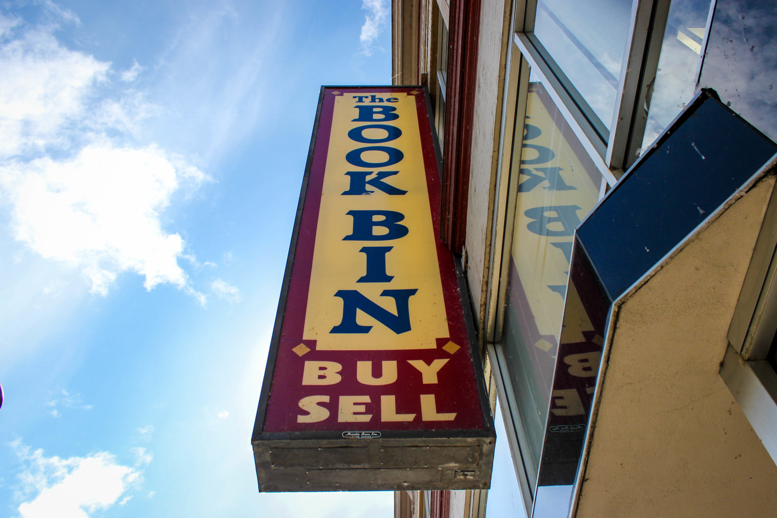 Find Your Next Favorite Read: Exploring Salem, Oregon's Local Bookstores