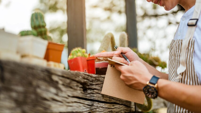 Tips for Keeping a Gardening Journal