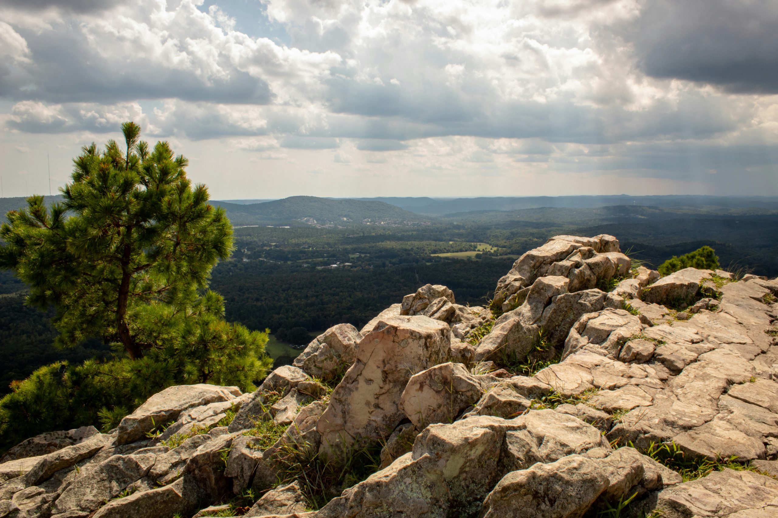 Escape to Tranquility: Top Weekend Getaways Near Cabot, Arkansas