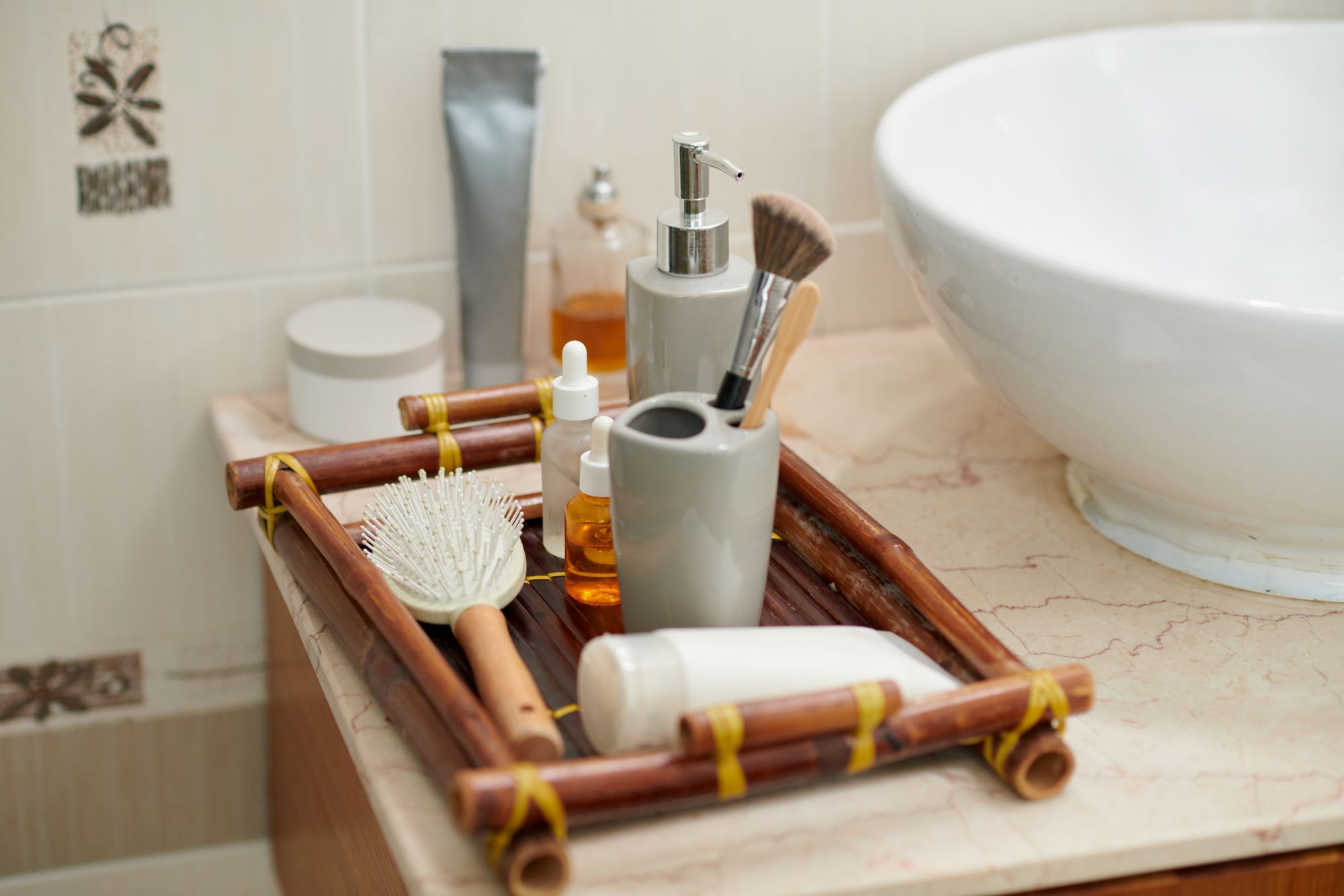 Tips for Maximizing Storage in a Small Bathroom