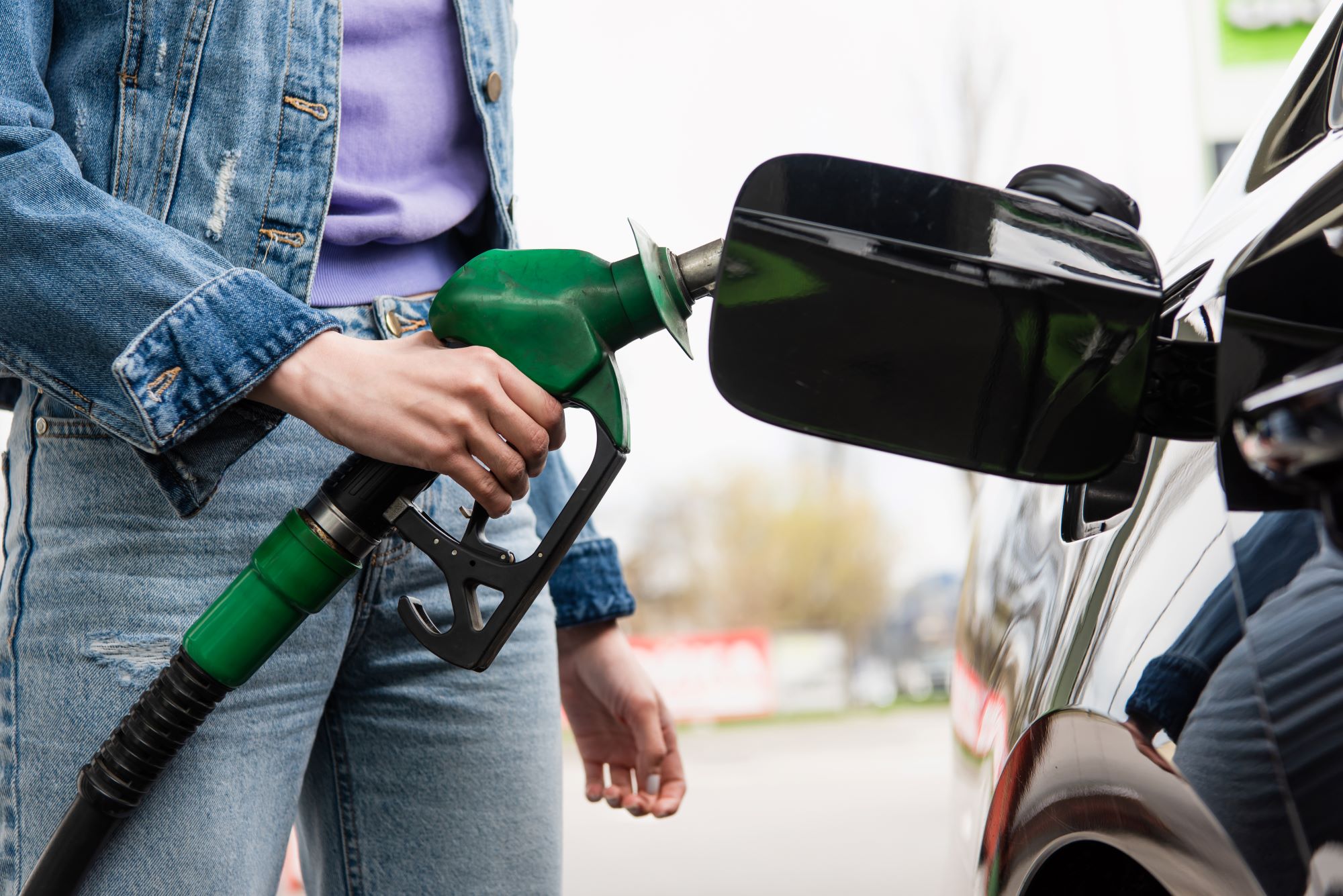 Simple Tips for Improving Fuel Efficiency