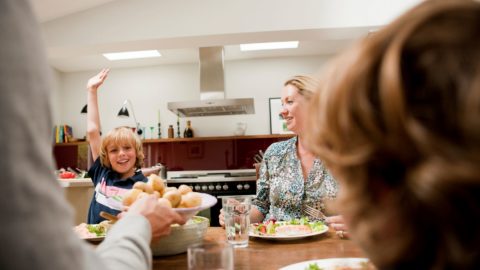 Creating a Family Meal Routine: Tips for Eating Better Together