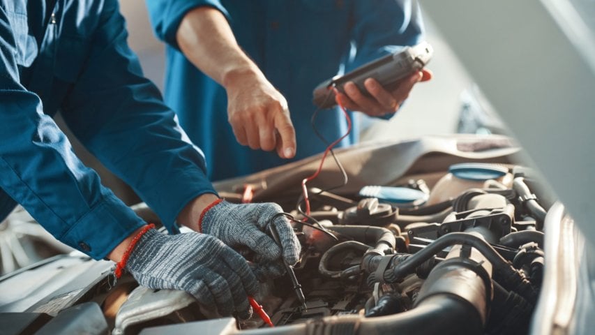 How to Tell If Your Car Battery Needs Replacing