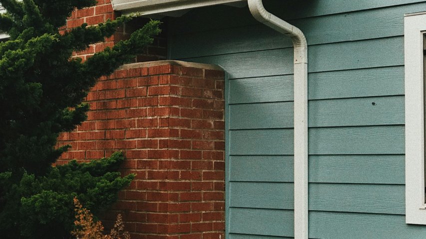 Keep Your Gutters Clean This Fall: Expert Tips and Local Services in Cabot, AR