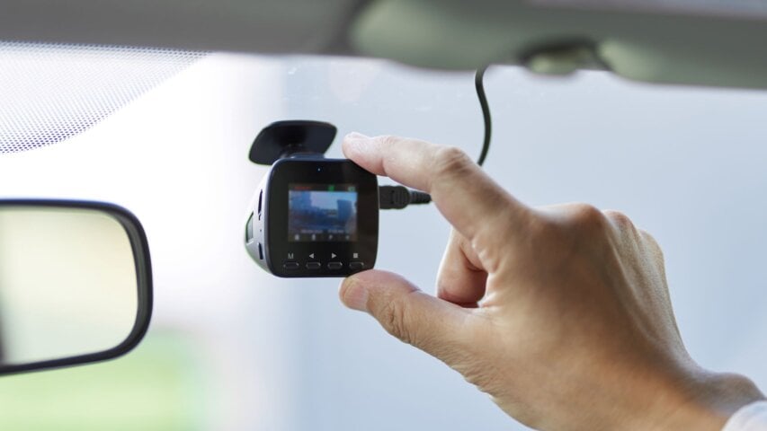 Drive with Confidence: 6 Reasons to Install a Dash Cam