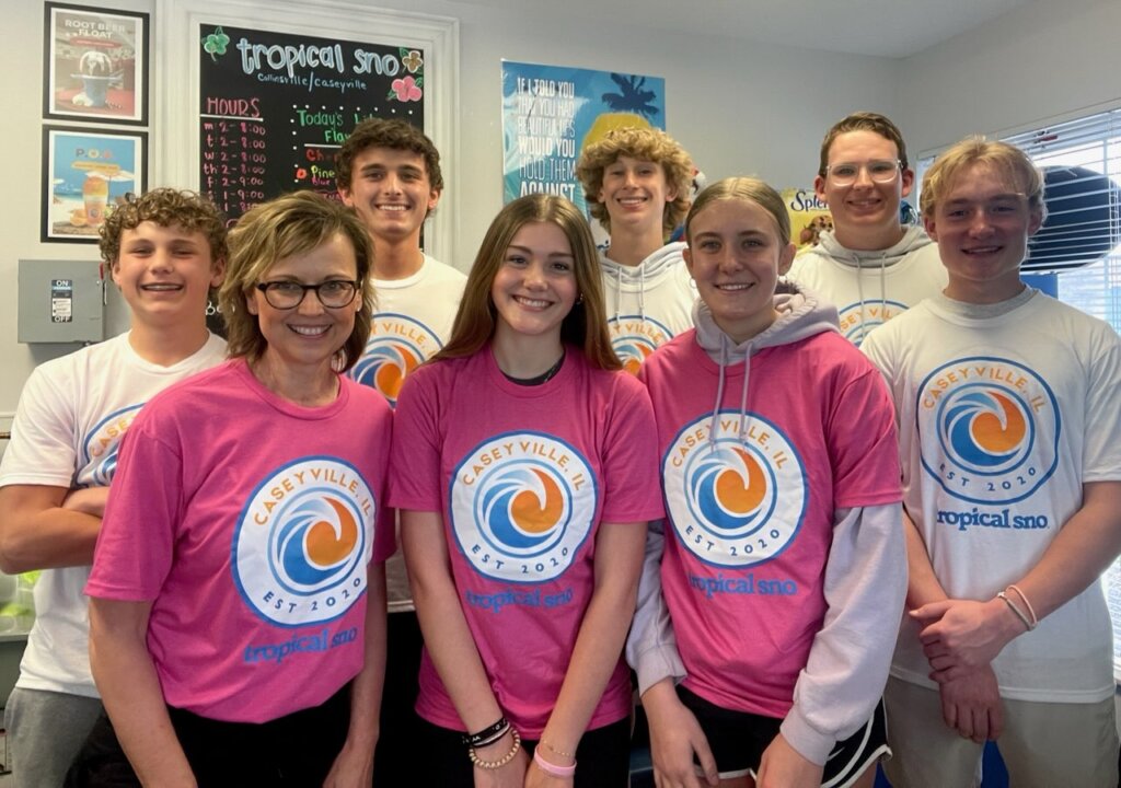Beth Tropical Sno Caseyville Staff