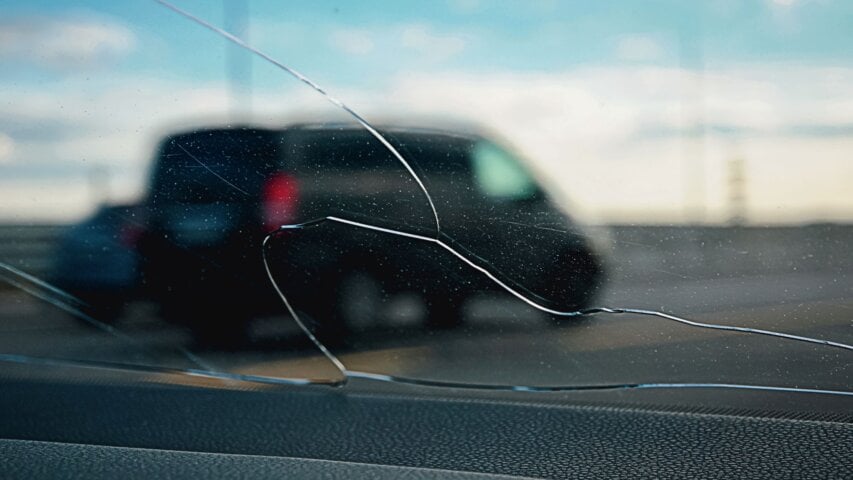 What to Do If Your Windshield Gets a Crack or Chip