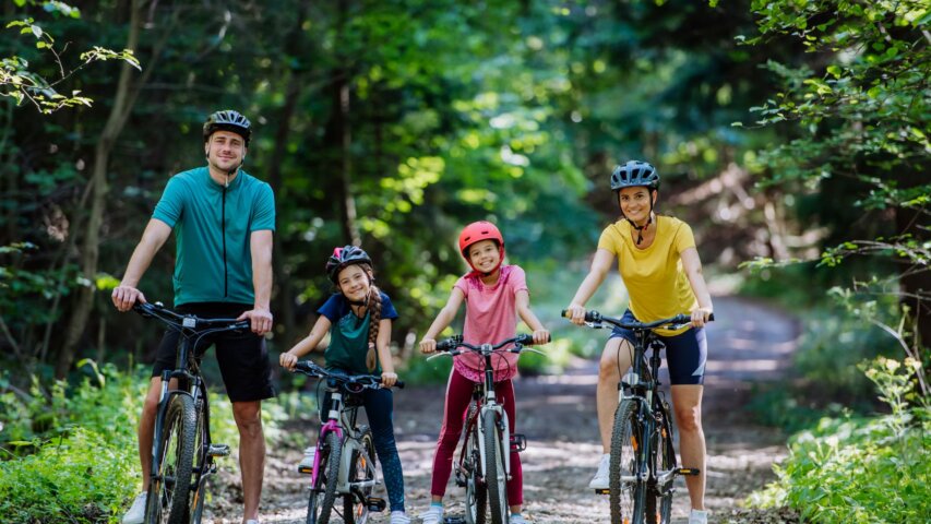 Fun Ways to Stay Active as a Family During the Summer