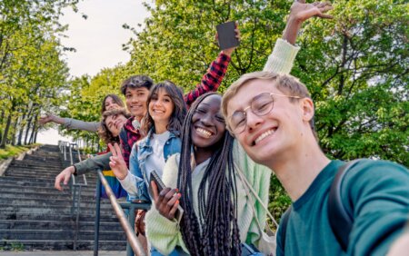 Leaving the Nest: College Transition Tips for Students (and Parents)