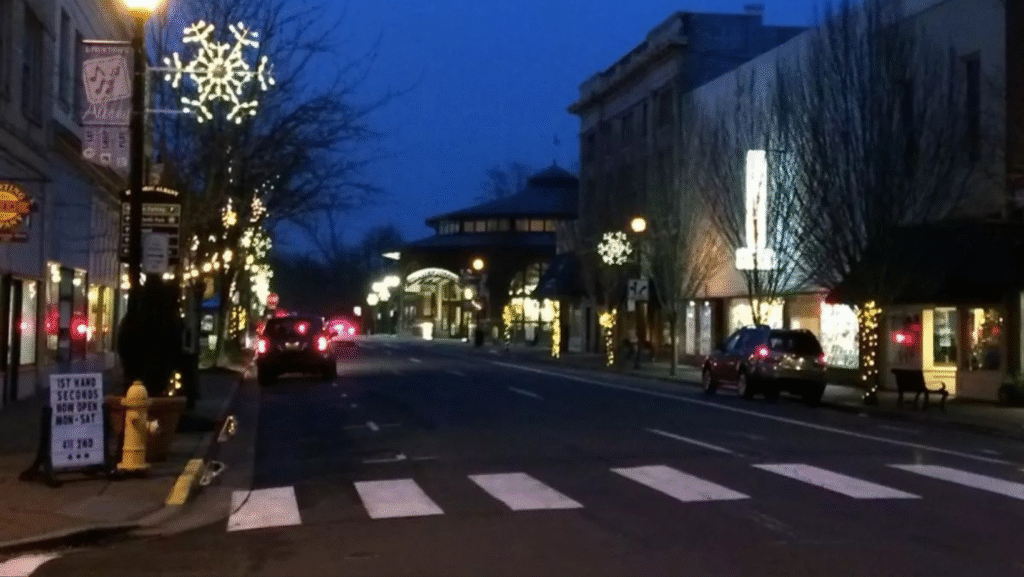 Small Business Saturday: Shop Small, Dine Small