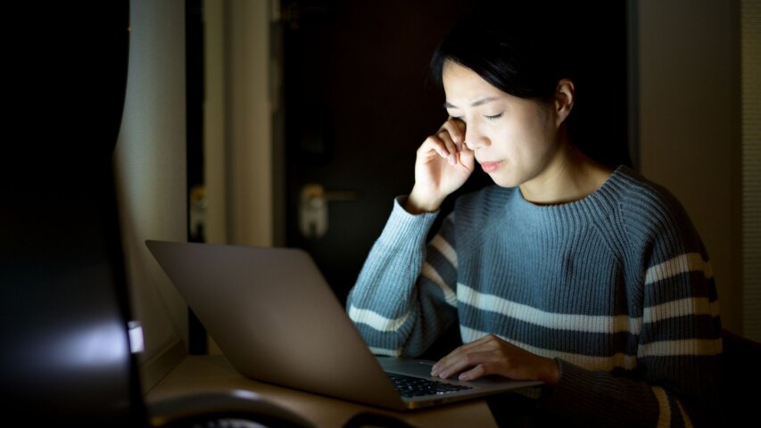 Understanding Eye Floaters: What’s Normal and When to See a Doctor