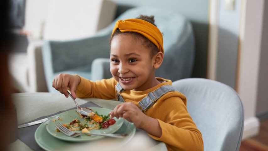 Helping Your Child Build a Healthy Relationship with Food