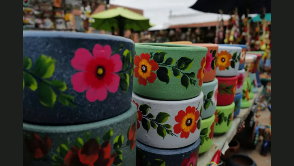 Makers' Meetup: Paint Flower Pots & Decoupage Glass Plates