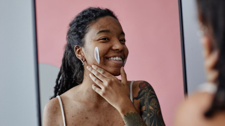 How Seasonal Weather Changes Can Affect Your Skin