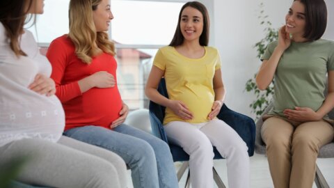 Why Connection and Community Matter During Pregnancy