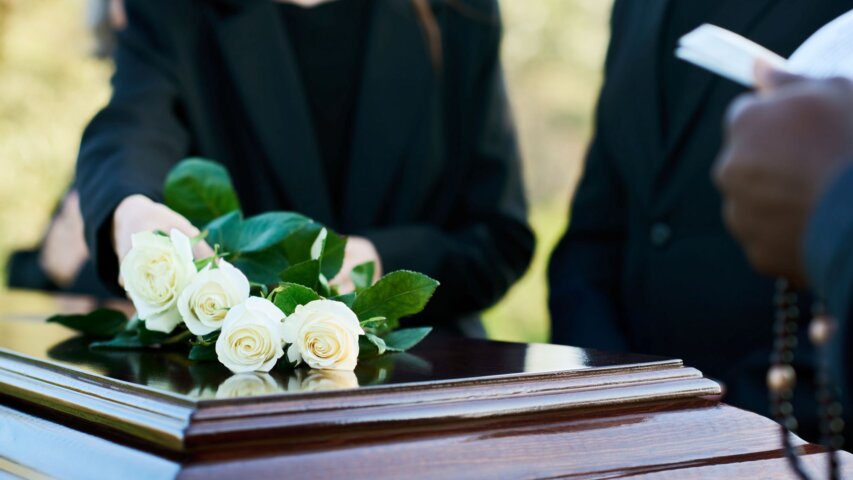 How to Personalize a Funeral Service