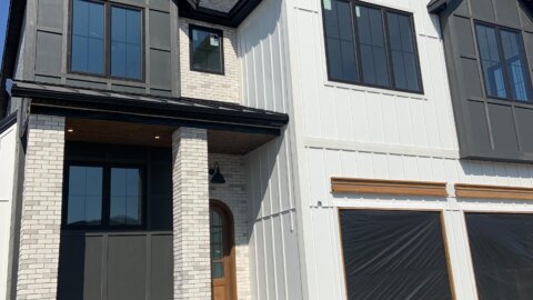 What Homeowners Should Know About Siding Installation in Regina, Saskatchewan