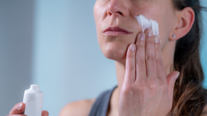 Dehydrated vs. Dry Skin: What Your Skin Actually Needs