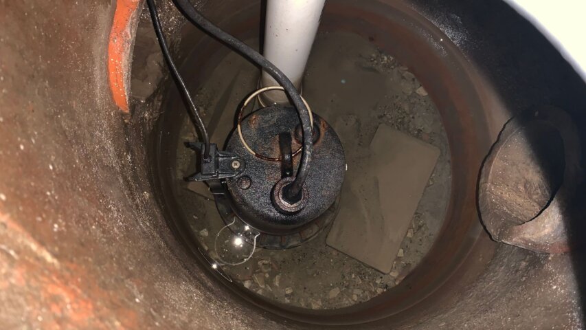The Homeowner’s Guide to Sump Pumps and Basement Moisture