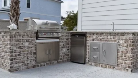 How Does Outdoor Kitchen Coating Protect Surfaces From Heat, Moisture, and Grease
