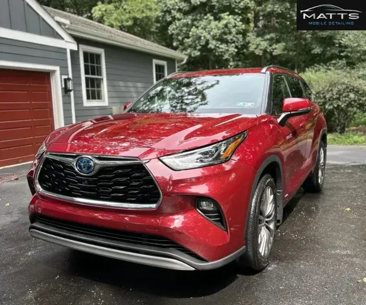 When Should You Choose Mobile Car Detailing Instead of an Automatic Car Wash or DIY Cleaning